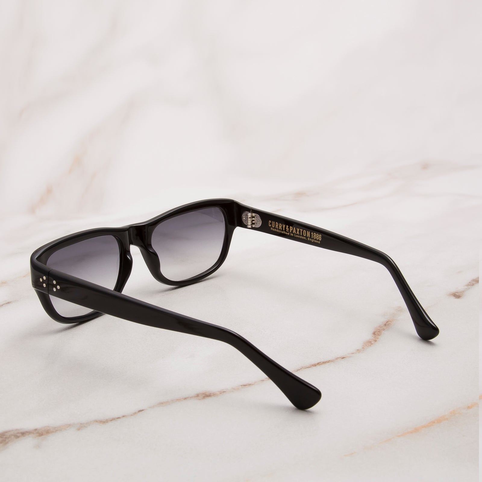 Curry & Paxton Yvan サングラス Yvan Sunglasses - Iconic Frames - Curry & Paxton